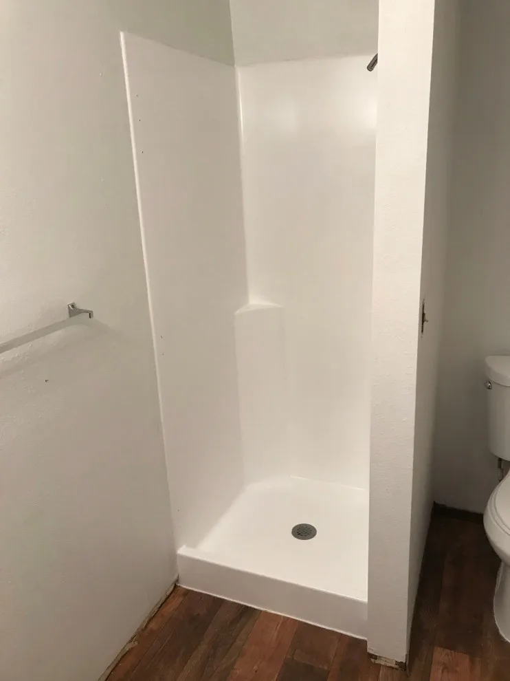 Bath and Tile Restoration by PK's Fine Finishing & Painting - Photo 4