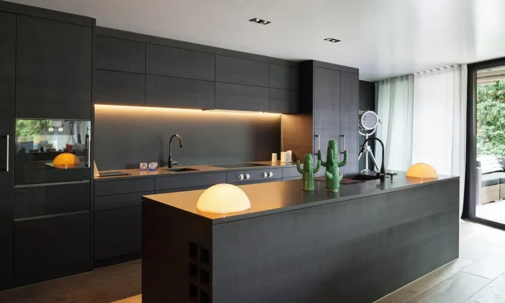 Stylish and Contemporary Kitchen Renovations by M Docor - Photo 3