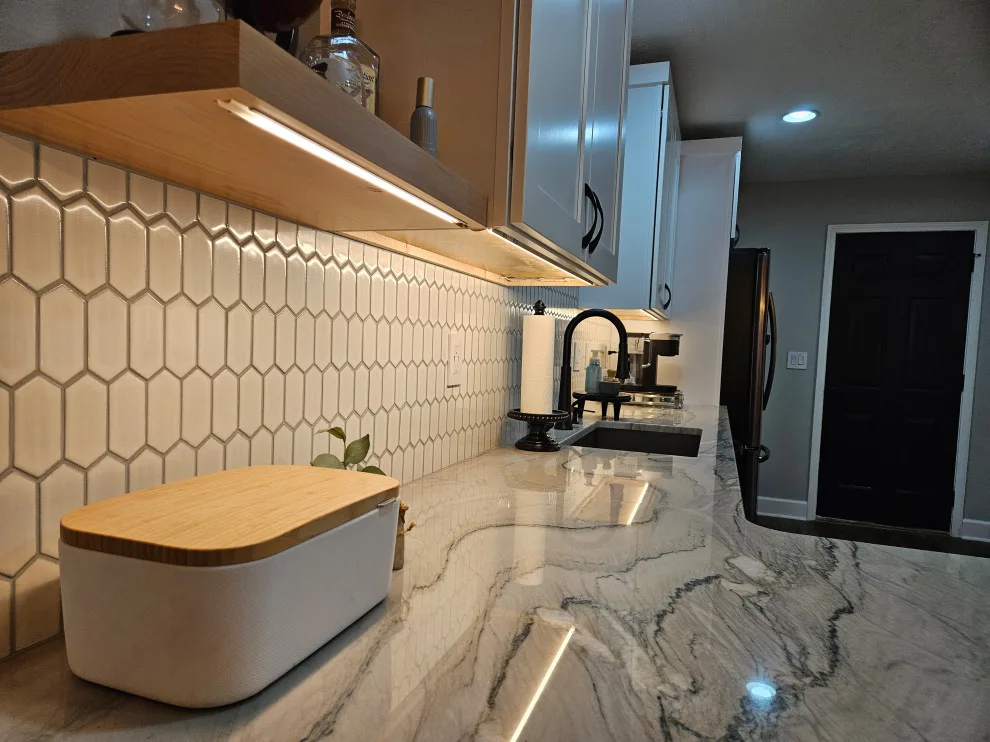 Stunning Kitchen Renovation Featuring New Two-Tone Cabinet Colors by Kitchen Solvers Of Spring Hill - Photo 9