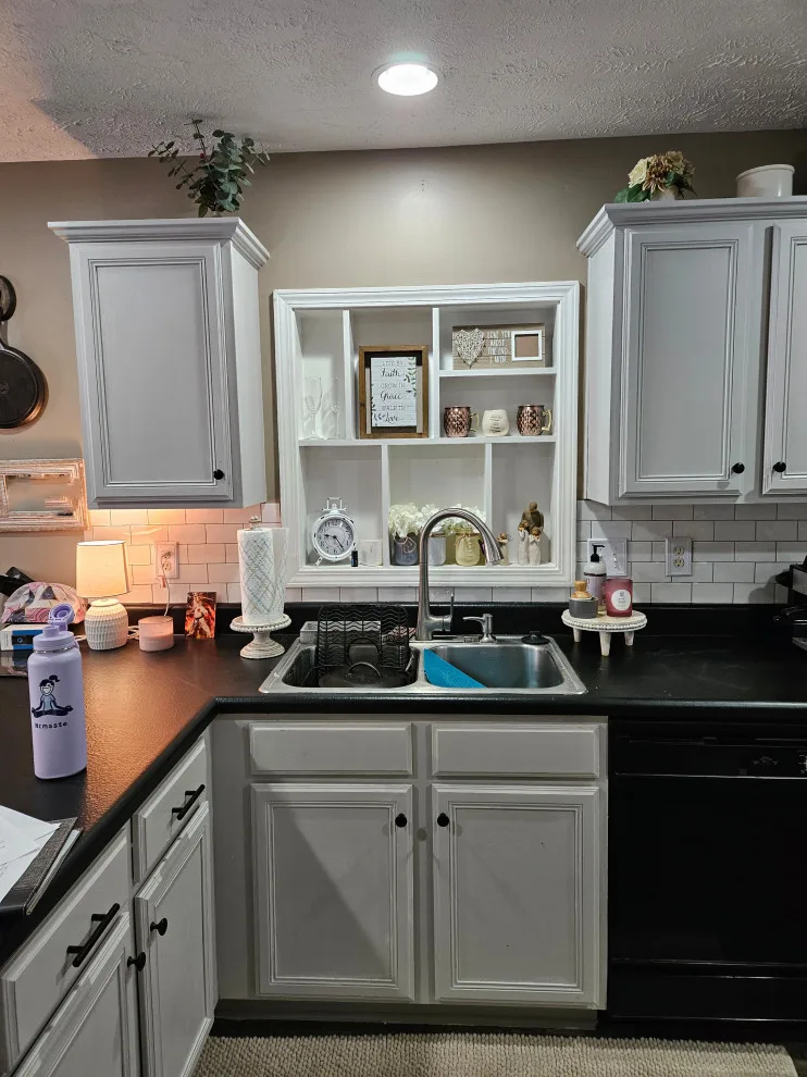 Stunning Kitchen Renovation Featuring New Two-Tone Cabinet Colors by Kitchen Solvers Of Spring Hill - Photo 13
