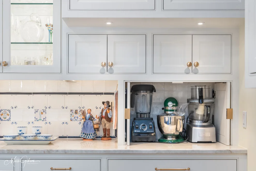 Stunning Kitchen with Lovely Background by Woodshapers - Photo 10