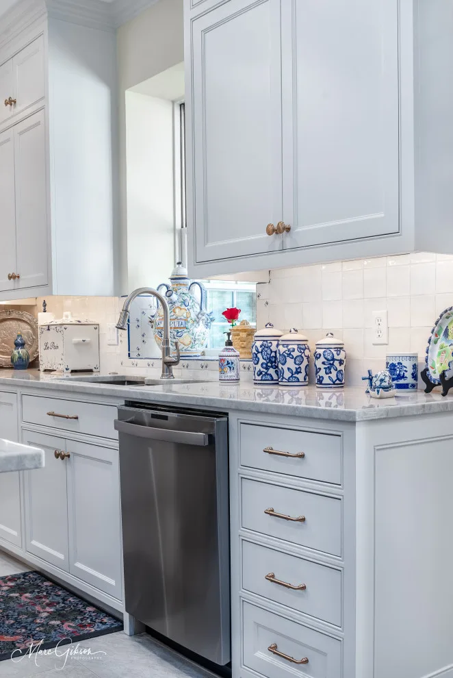 Stunning Kitchen with Lovely Background by Woodshapers - Photo 14