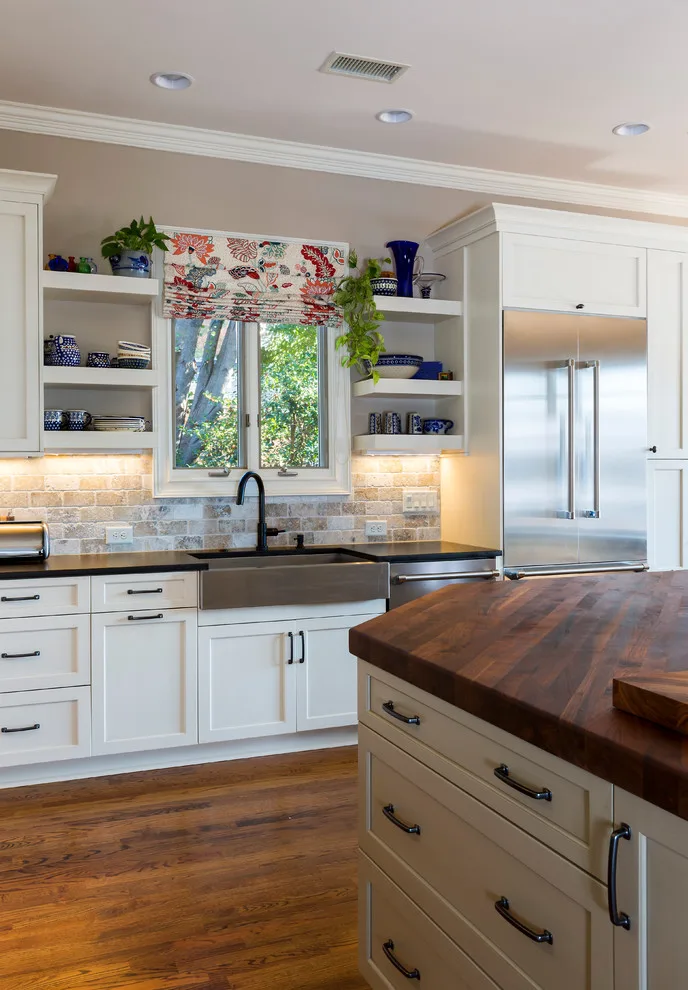 Carolinas Custom Kitchen & Bath Center - Photo 11