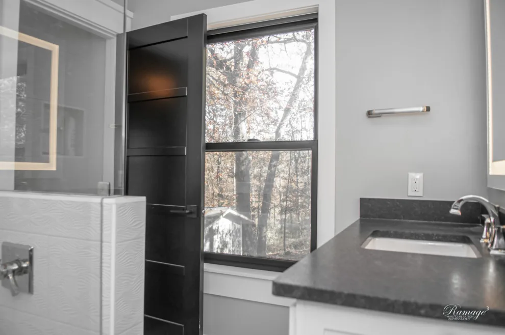Beaver Lake House Renovation by CMI Construction - Photo 29