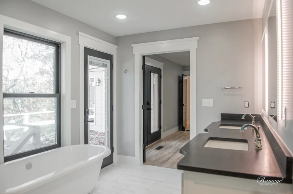 Beaver Lake House Renovation by CMI Construction - Photo 40