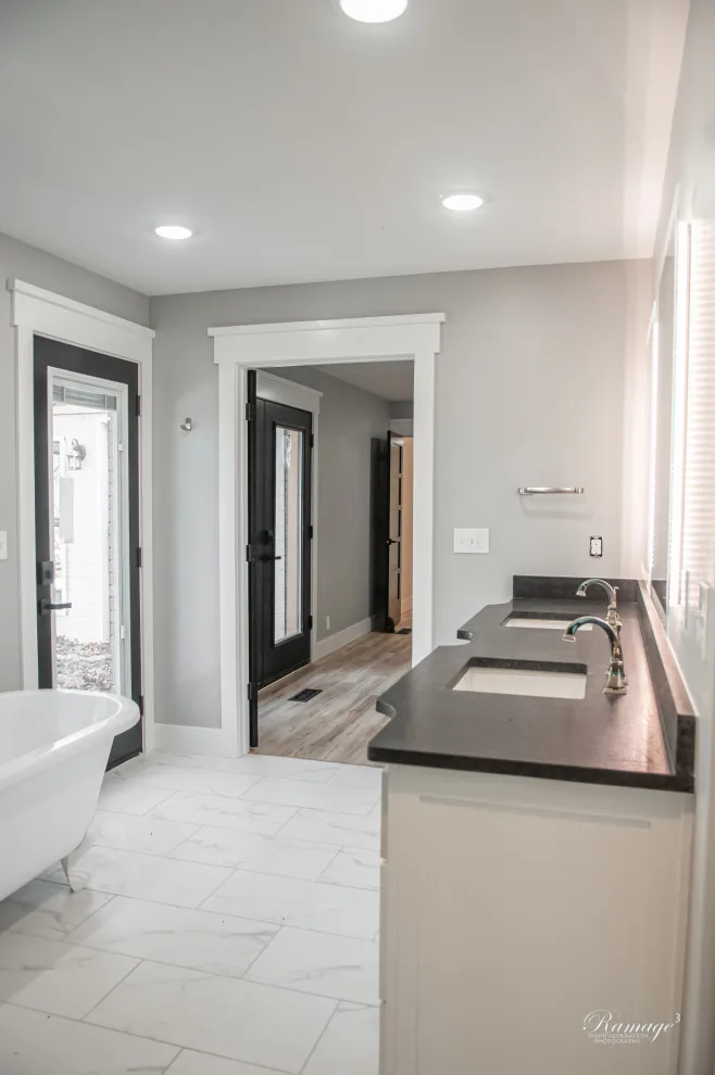 Beaver Lake House Renovation by CMI Construction - Photo 2