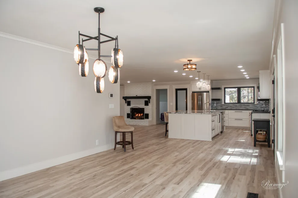 Beaver Lake House Renovation by CMI Construction - Photo 16