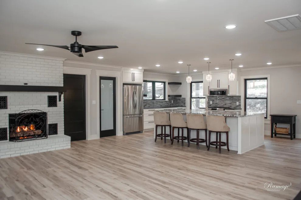 Beaver Lake House Renovation by CMI Construction - Photo 34