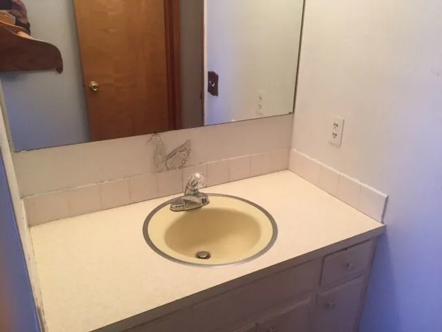 Bathroom Makeover: Before and After by Country Gentlemen Kitchen & Bathroom Remodeling - Photo 2