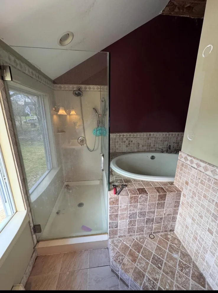 MG Custom Remodeling LLC. - Photo 11