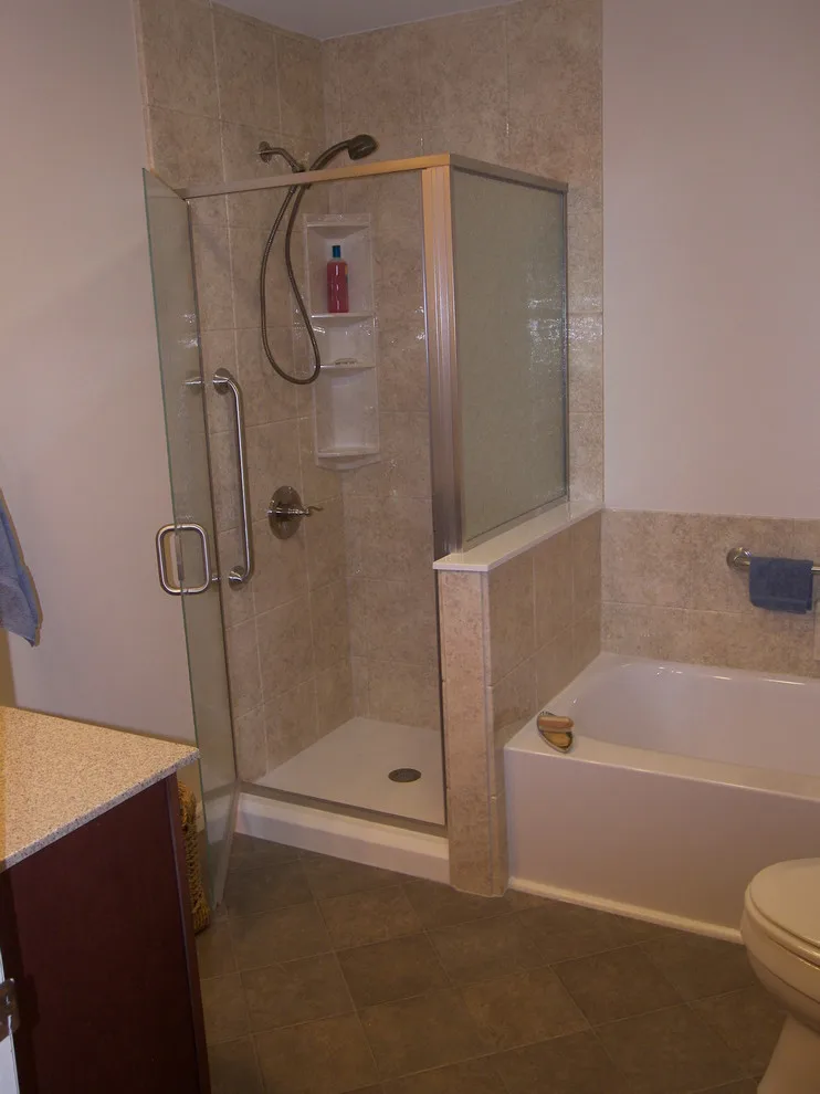 Before and After Images by Re-Bath Of Chattanooga - Photo 3
