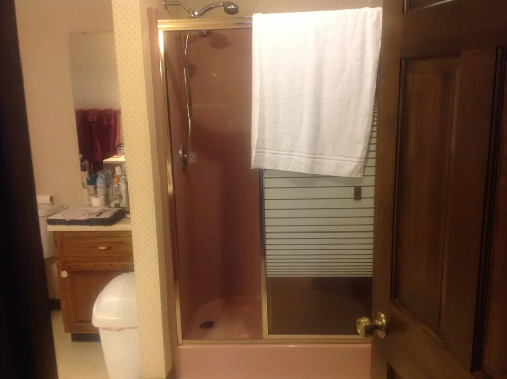 Before and After Images by Re-Bath Of Chattanooga - Photo 2