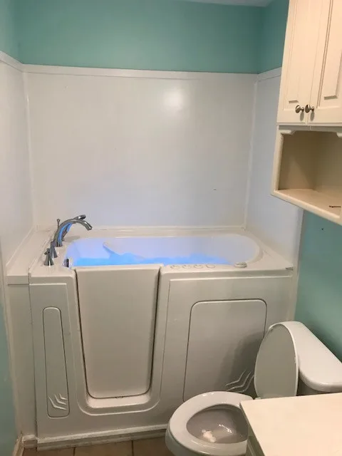 Transformations in Walk-In Tubs by April Showers & More - Photo 3