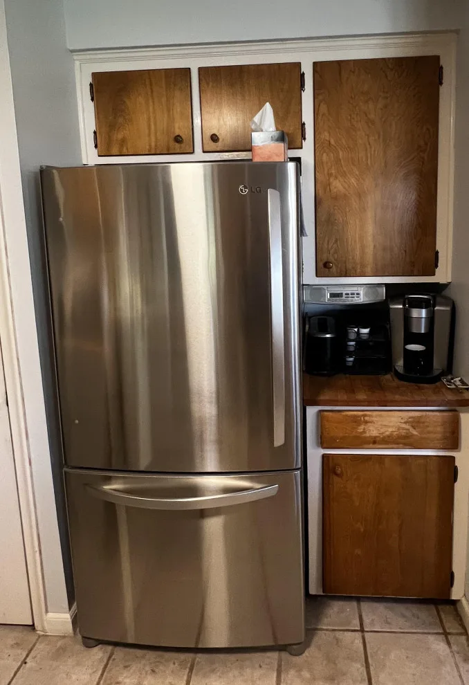 Commerce Cabinet Refinishing by Kitchen Tune-Up Novi, MI - Photo 2