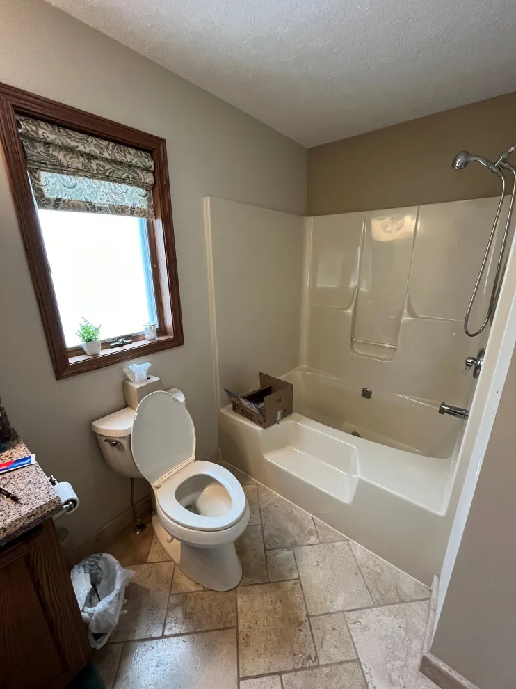 Grandpoint Main Bathroom Renovation by Anna Kennedy With MBS Interiors - Photo 10