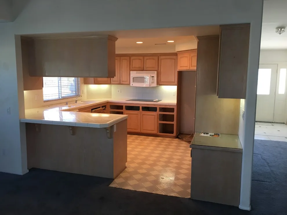 Canyon Lake Modern Kitchen Renovation by Stonecrest Custom Homes, Inc. - Photo 4
