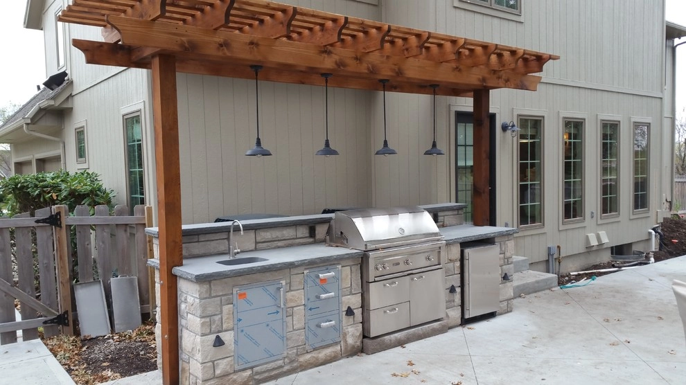 Hillman Project by Maverick Landscaping, Porch And Patio - Photo 2
