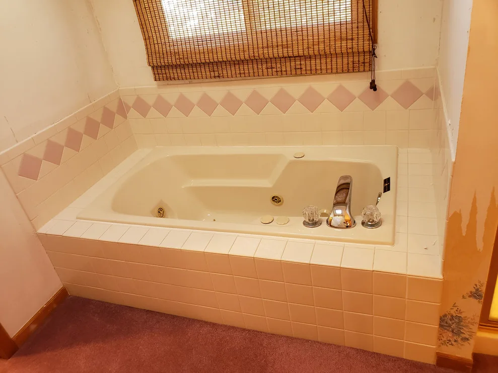 Bellevue Bathroom Renovation by McKean's Floor To Ceiling - Photo 5