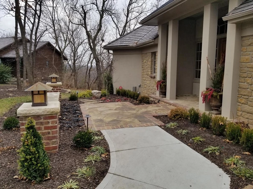Triplett Front Entryway by Maverick Landscaping, Porch And Patio - Photo 2