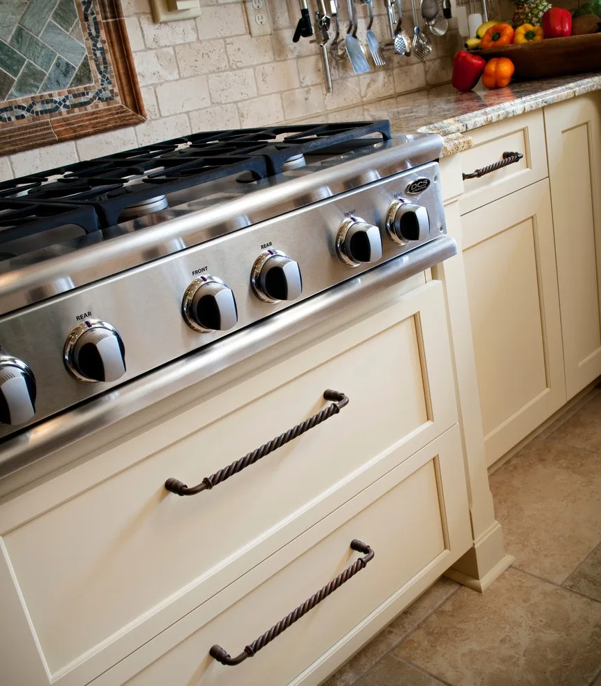 Biltmore Forest, Delightful Kitchen Renovation by Mason Elliott Designs - Photo 4