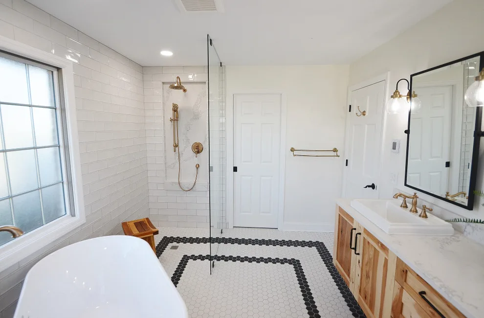 Monochrome Luxury Bathroom by Conrad Kitchen, Bath And Remodeling LLC - Photo 3