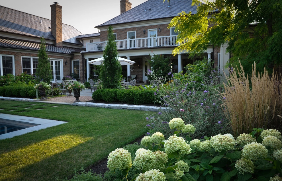Country House by McCullough's Landscape & Nursery - Photo 5
