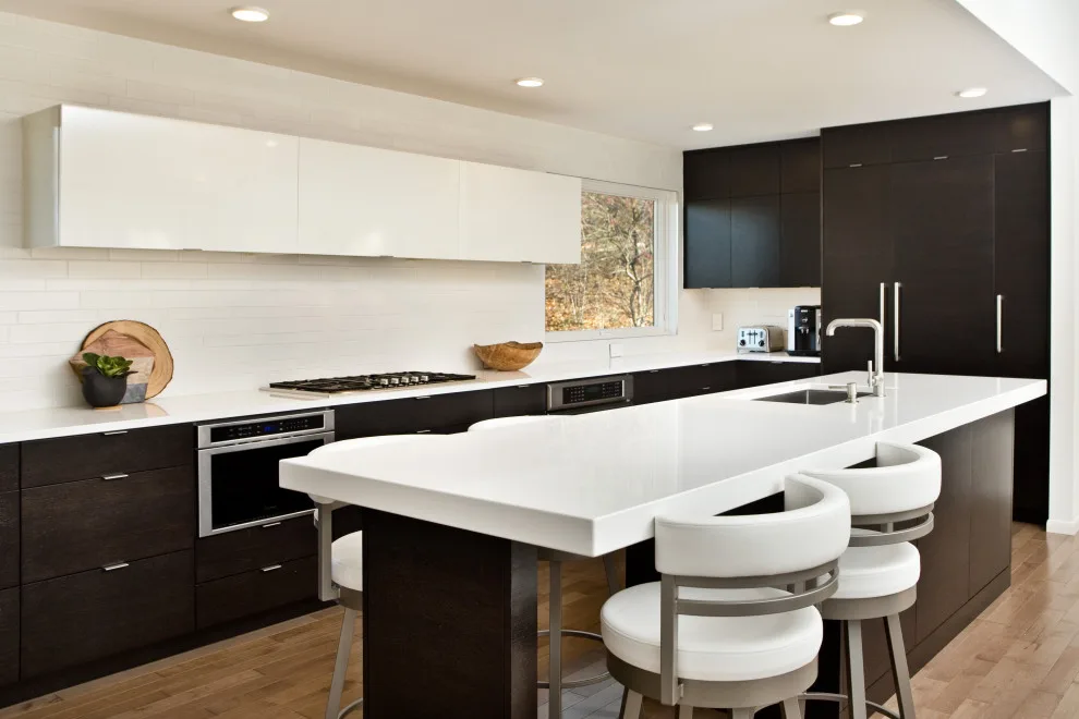 Bloomington Modern Kitchen by Sunrise Design And Construction LLC - Photo 2