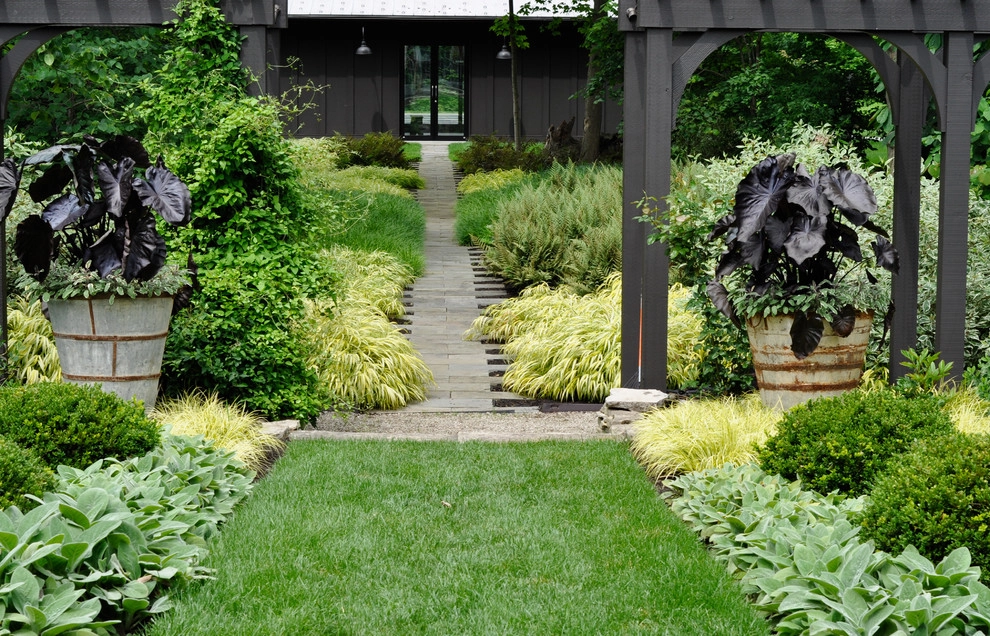 Barn House by McCullough's Landscape & Nursery - Photo 3