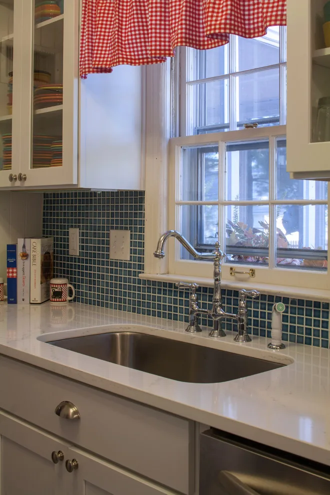1950s Classic-Style Bungalow Galley Kitchen by Mission Kitchen & Bath - Photo 4