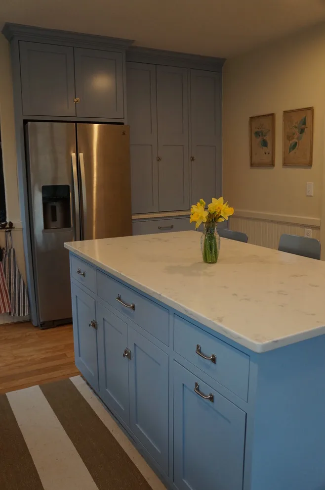 Cottage-Style Blue Kitchen in Concord by Taylor Made Cabinets, Leominster MA - Photo 4
