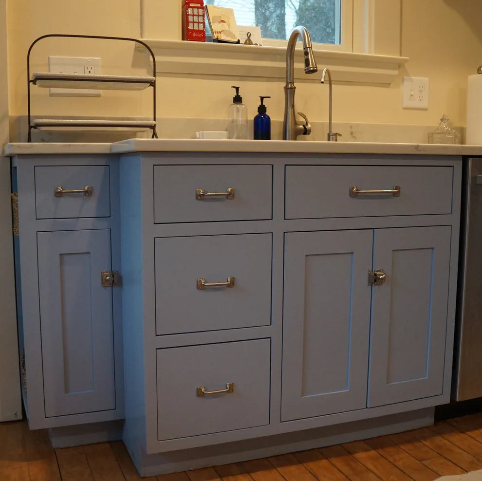 Cottage-Style Blue Kitchen in Concord by Taylor Made Cabinets, Leominster MA - Photo 2