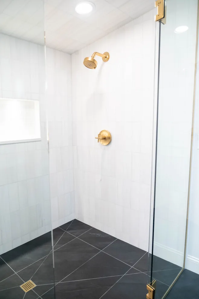 Bosworth Main Bathroom by Wade Home Remodeling - Photo 21