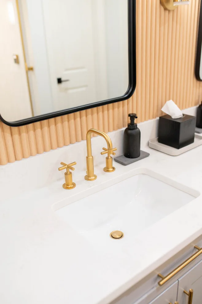Bosworth Main Bathroom by Wade Home Remodeling - Photo 19