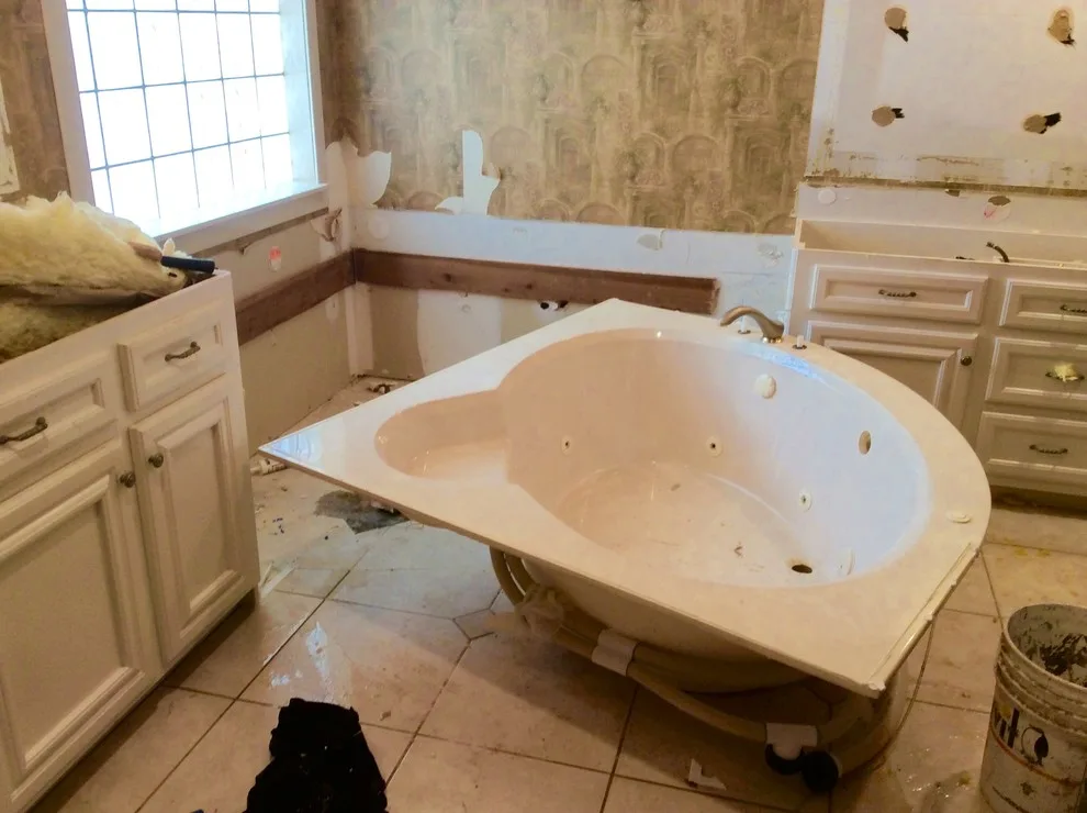 Restroom Design and Renovation by Casa Bella Design Build - Photo 5