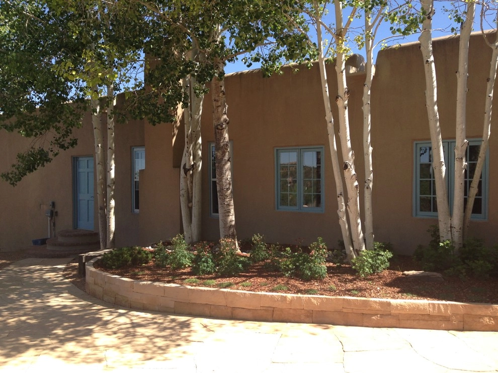 Canyon road landscape by McCumber Fine Gardens - Photo 2