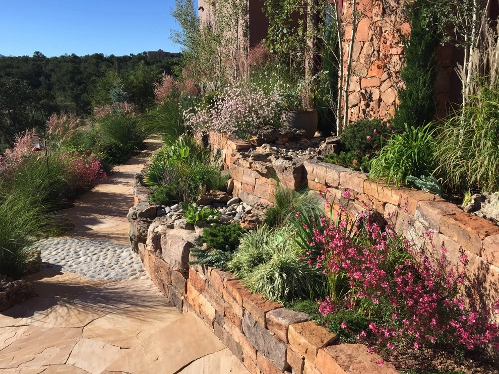 Tesuque hillside terrace by McCumber Fine Gardens - Photo 10