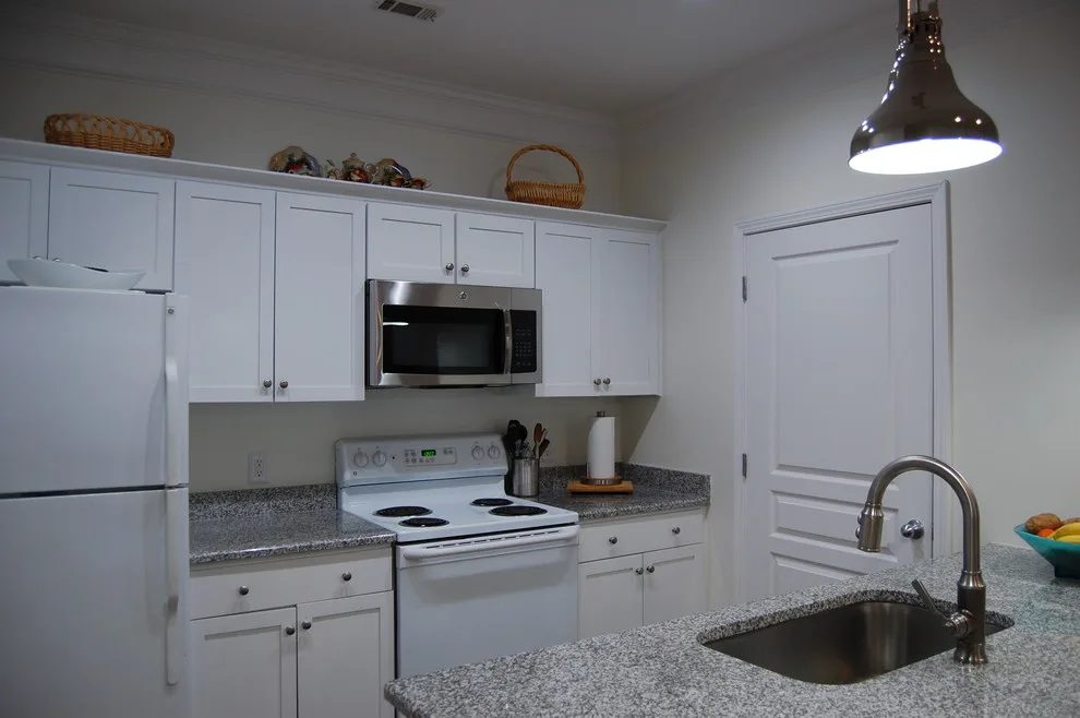 Radiant Vision Kitchen by Mary Vaughn - Lowe's Interiors Project Specialist - Photo 4