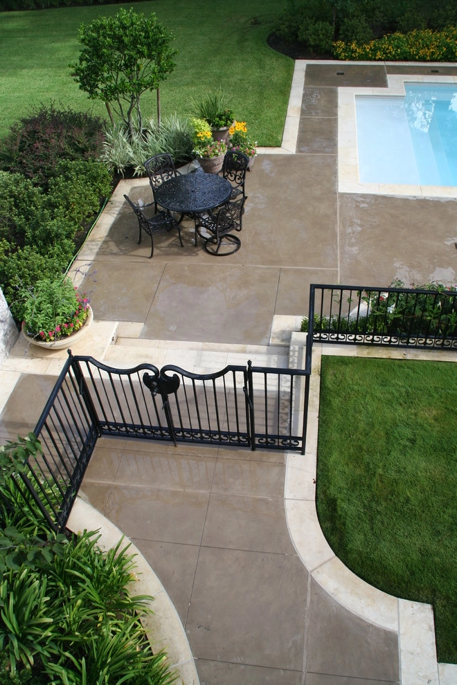 Houston Estate - Casual by McDugald-Steele - Photo 2