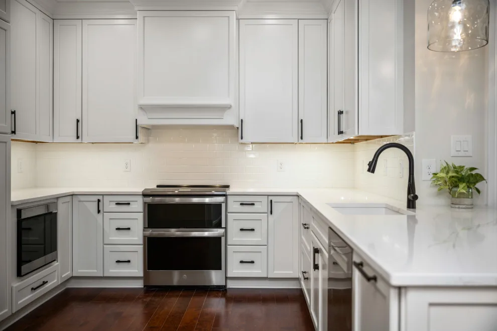Estate Renovations - Photo 13