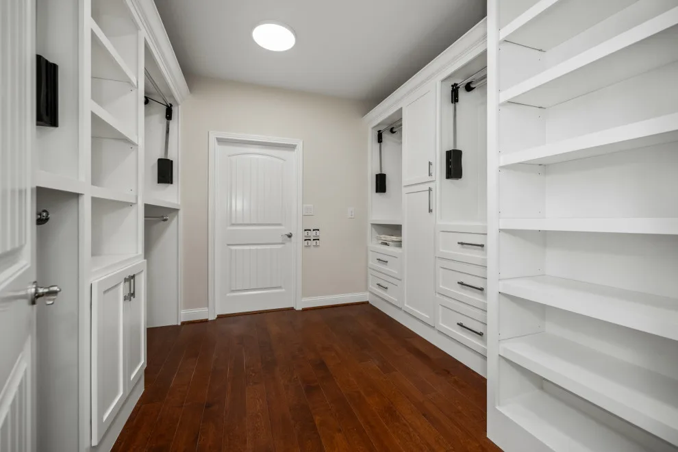 Enhanced Environments, Improved Living | Bathroom, Kitchen & Laundry by Estate Renovations - Photo 9