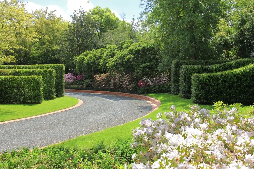 Staub Renaissance Garden by McDugald-Steele - Photo 2