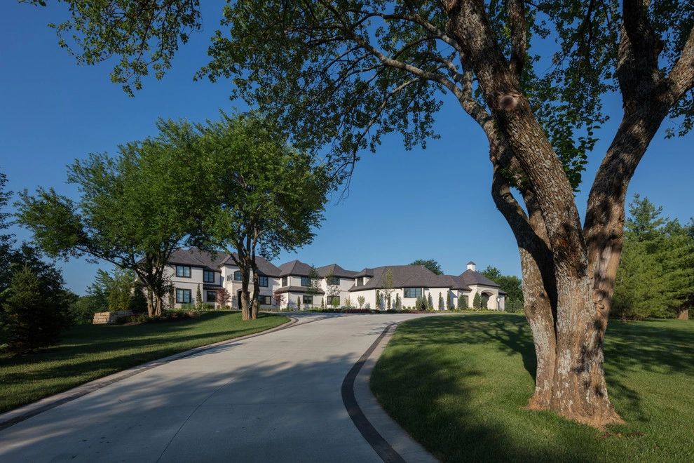 Luxury Transitional Estate Home by Meier Landscape Architecture - Photo 10
