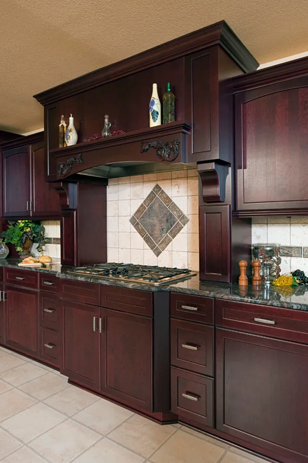 VICTORIA PLACE by Custom Design Construction & Interiors Inc. - Photo 3