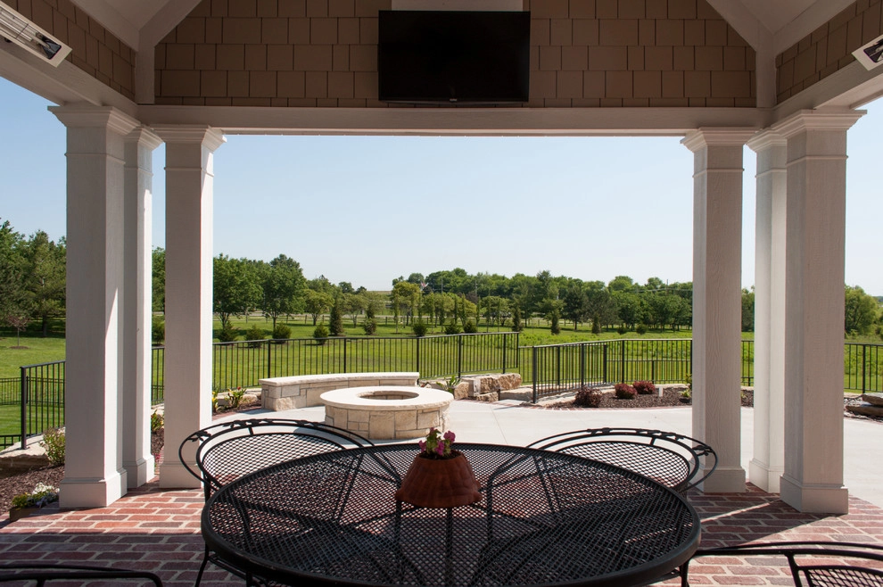 Traditional Estate Home by Meier Landscape Architecture - Photo 6