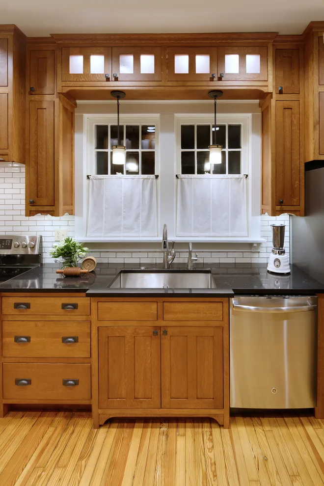 Bungalow Cuisine by Rock Solid Renovations - Photo 7