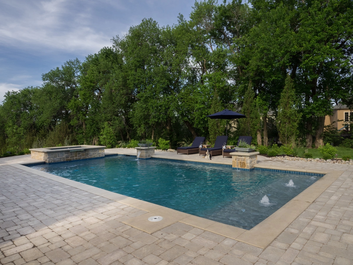 Luxury Transitional Pool in Overland Park by Meier Landscape Architecture - Photo 7