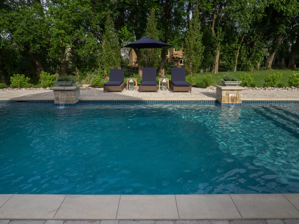 Luxury Transitional Pool in Overland Park by Meier Landscape Architecture - Photo 18