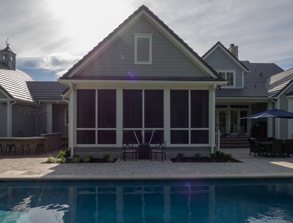 Luxury Transitional Pool in Overland Park by Meier Landscape Architecture - Photo 10