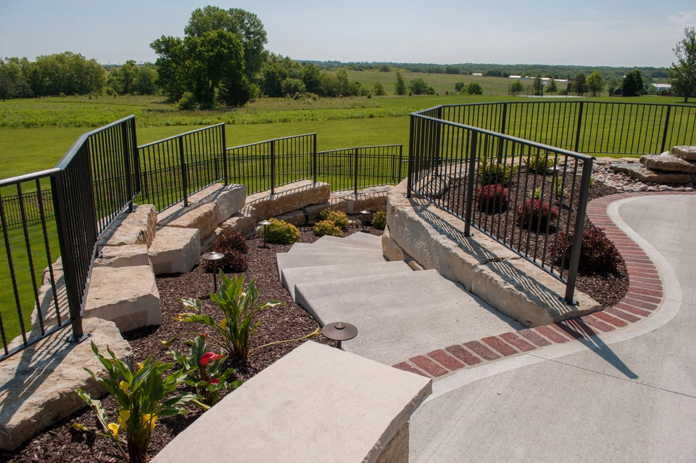 Traditional Estate Home by Meier Landscape Architecture - Photo 5