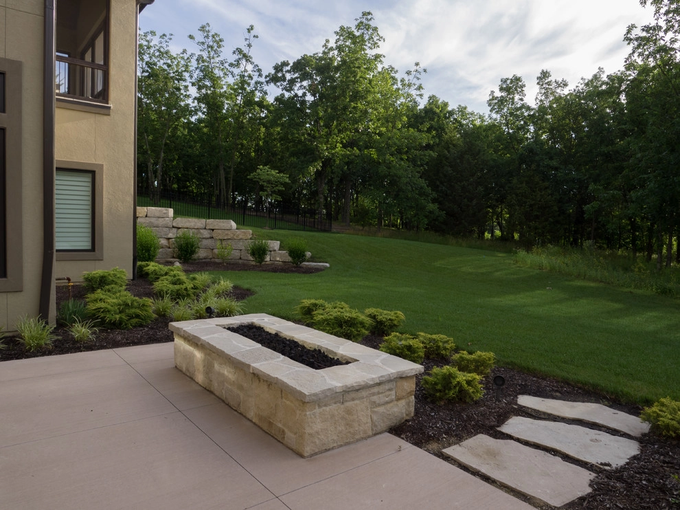 Modern Minimalist Patio by Meier Landscape Architecture - Photo 4